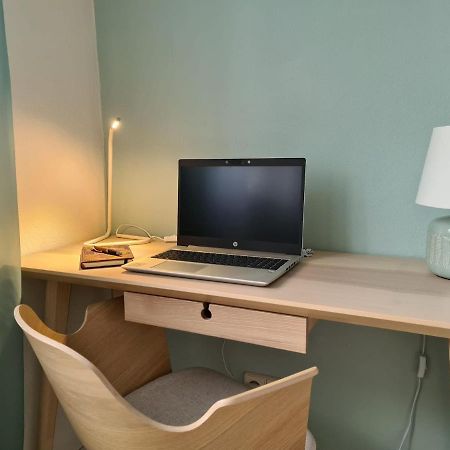 Neu Eingerichtetes Apartment #1 Mit Wlan !Sauna & Hot Tub Zubuchbar! Зенфтенберг Екстер'єр фото